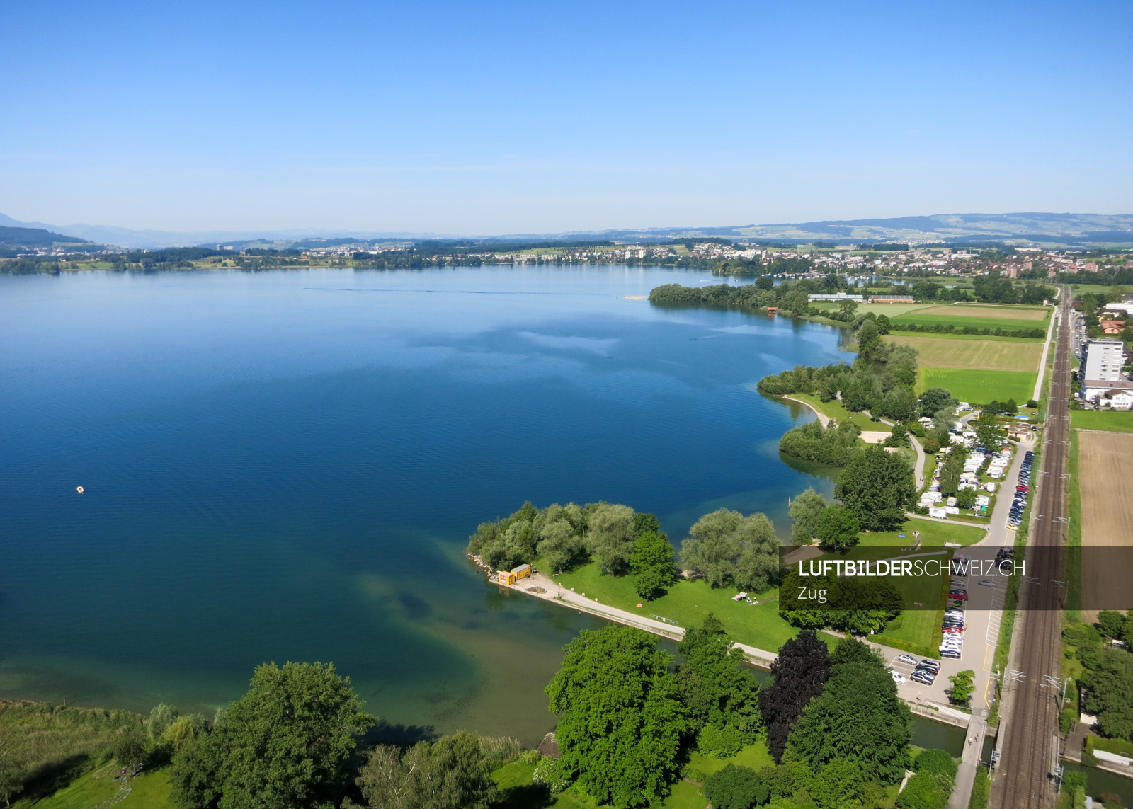 Luftaufnahme Zugersee Richtung Cham Luftbilderschweiz.ch