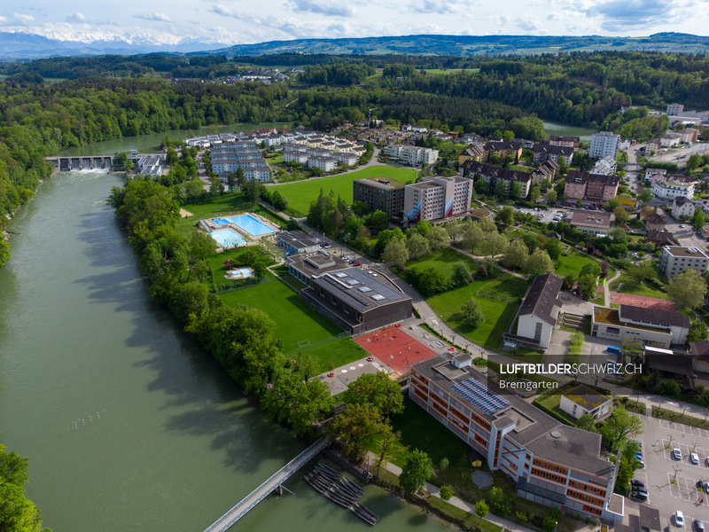 Drohnenfoto Bremgarten (AG) Schweiz - Luftbilderschweiz.ch