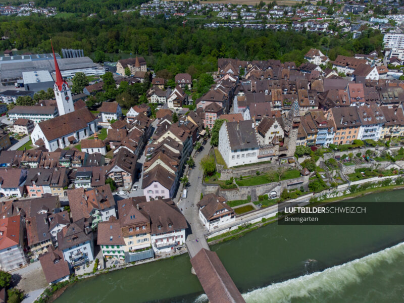 Drohnenfoto Bremgarten Obertor - Luftbilderschweiz.ch