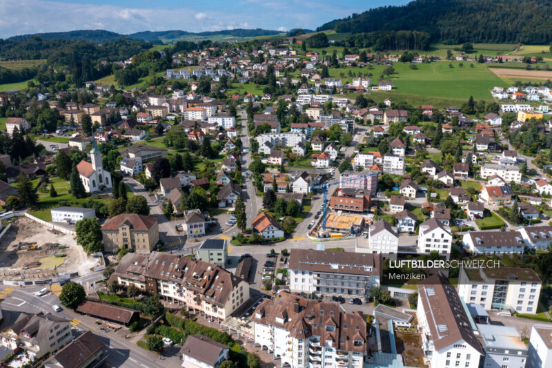 Luftbild Menziken Zwingstrasse